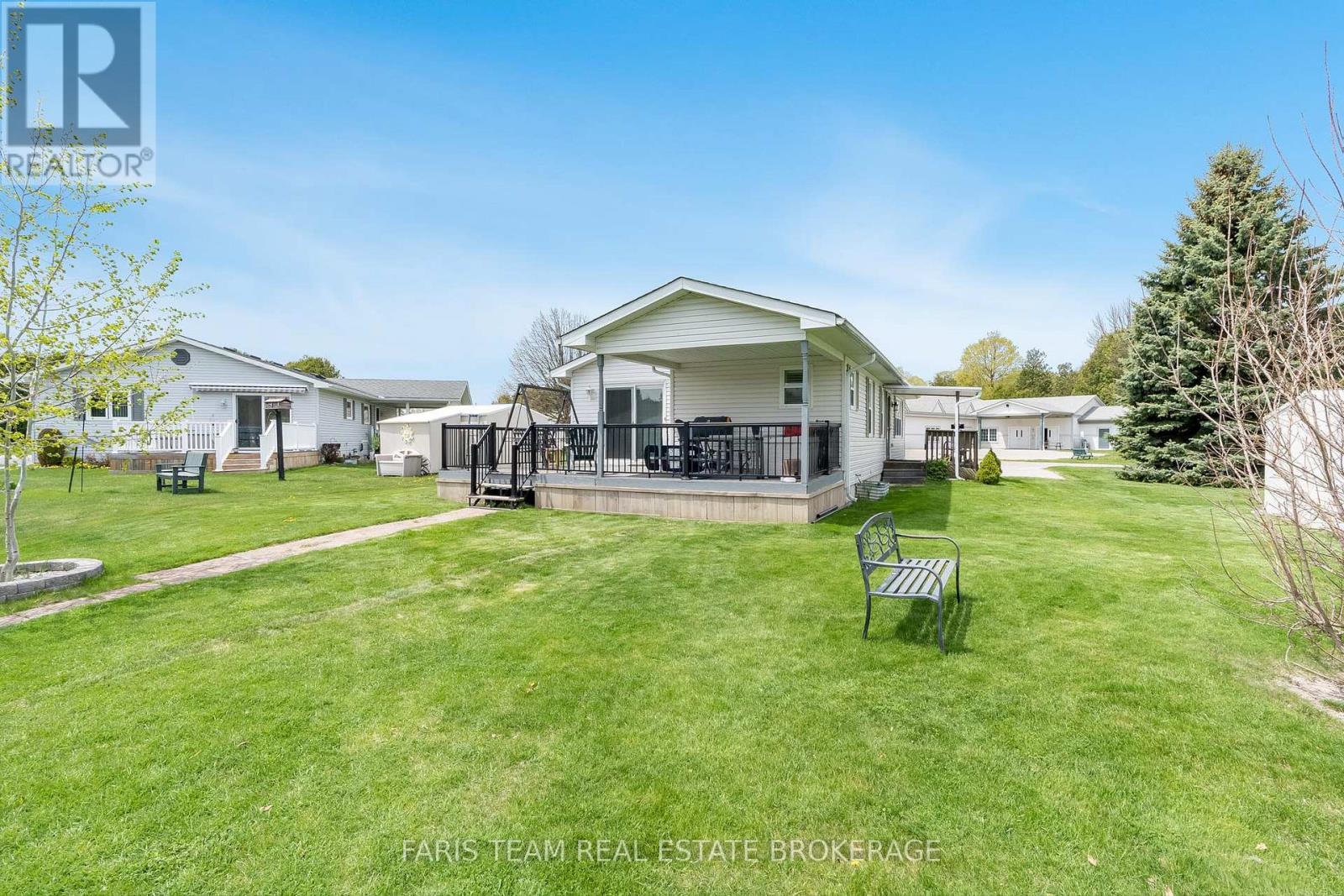 30 Indiana Avenue, Wasaga Beach, Ontario  L9Z 3A8 - Photo 29 - S12491360