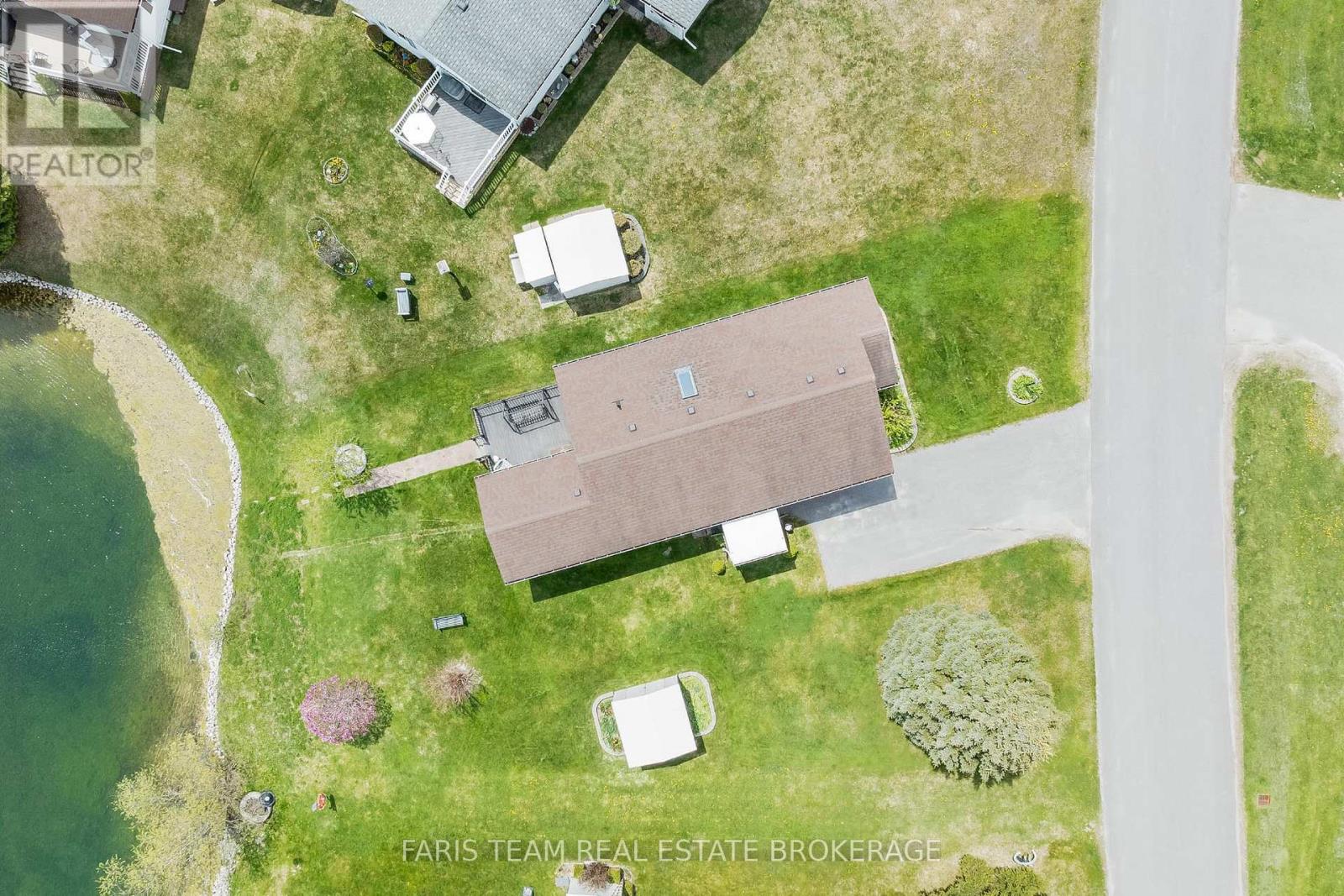 30 Indiana Avenue, Wasaga Beach, Ontario  L9Z 3A8 - Photo 32 - S12491360