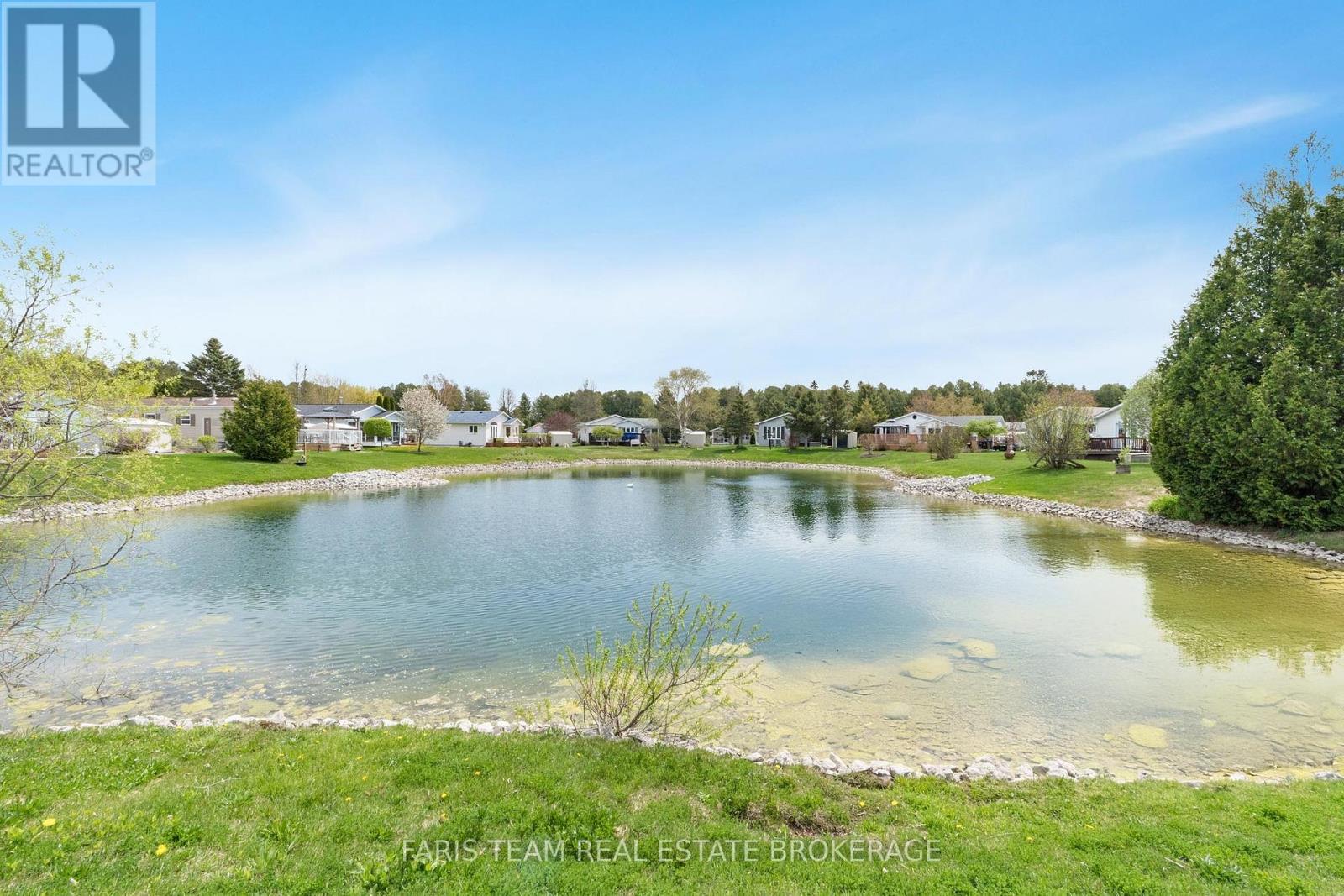 30 Indiana Avenue, Wasaga Beach, Ontario  L9Z 3A8 - Photo 4 - S12491360