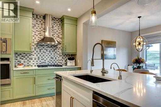 144 Cranbrook Gardens Se, Calgary, Alberta  T3M 3K6 - Photo 4 - A2243562