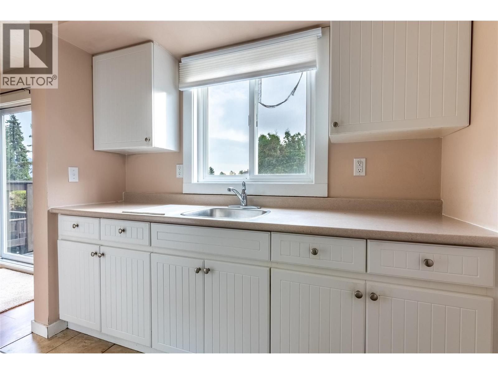 1605 Summit Drive Unit# 72, Kamloops, British Columbia  V2E 2A5 - Photo 9 - 10367125