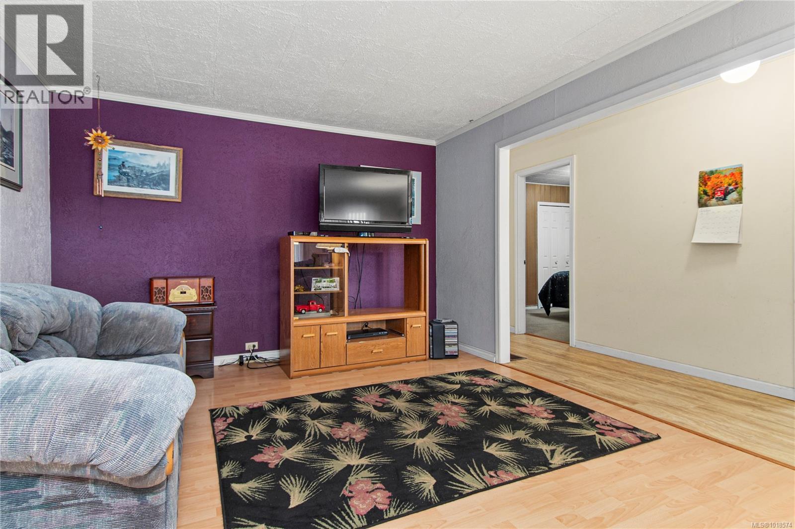 2702 Derwent Ave, Cumberland, British Columbia  V0R 1S0 - Photo 10 - 1018574