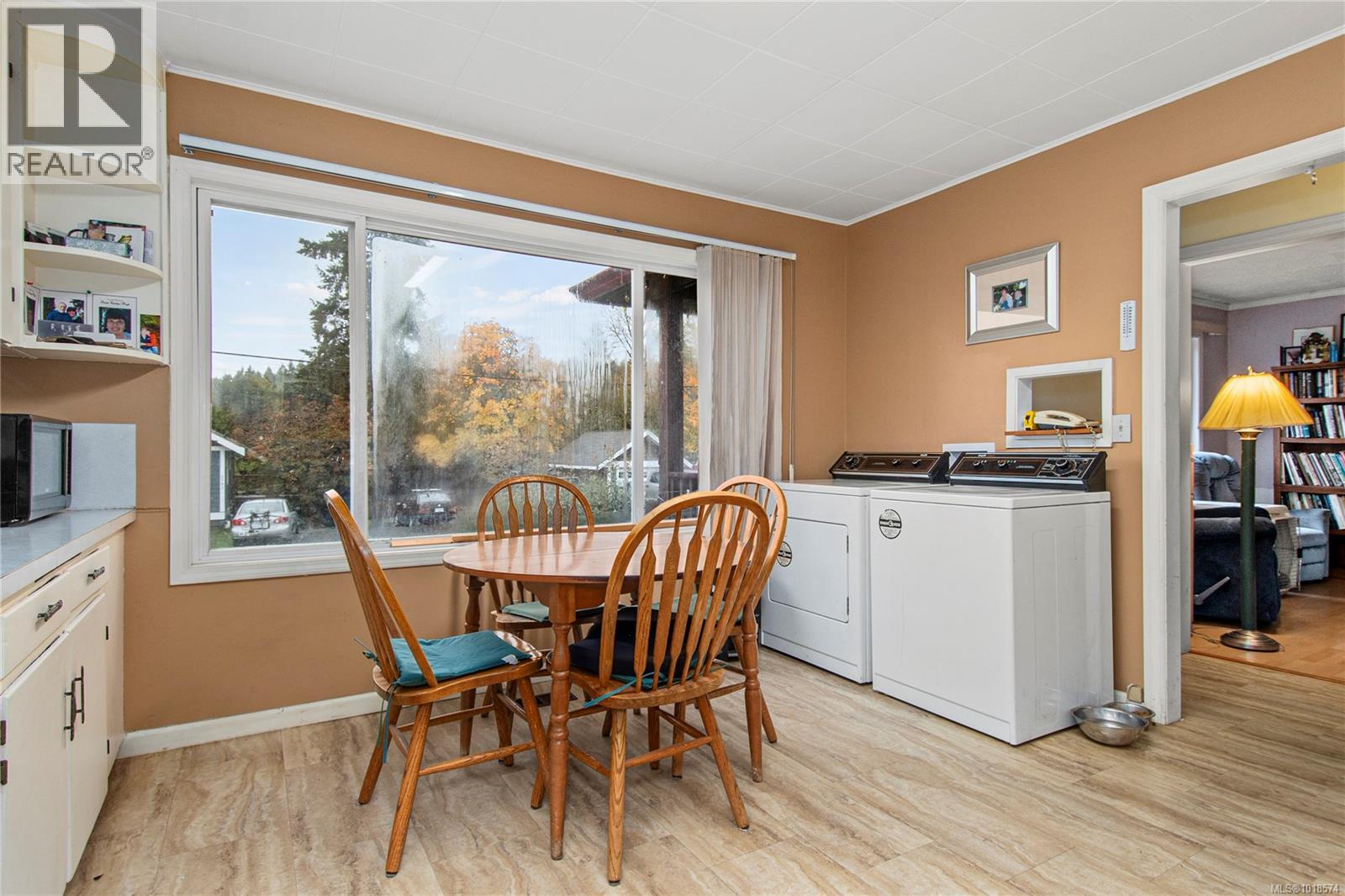 2702 Derwent Ave, Cumberland, British Columbia  V0R 1S0 - Photo 12 - 1018574