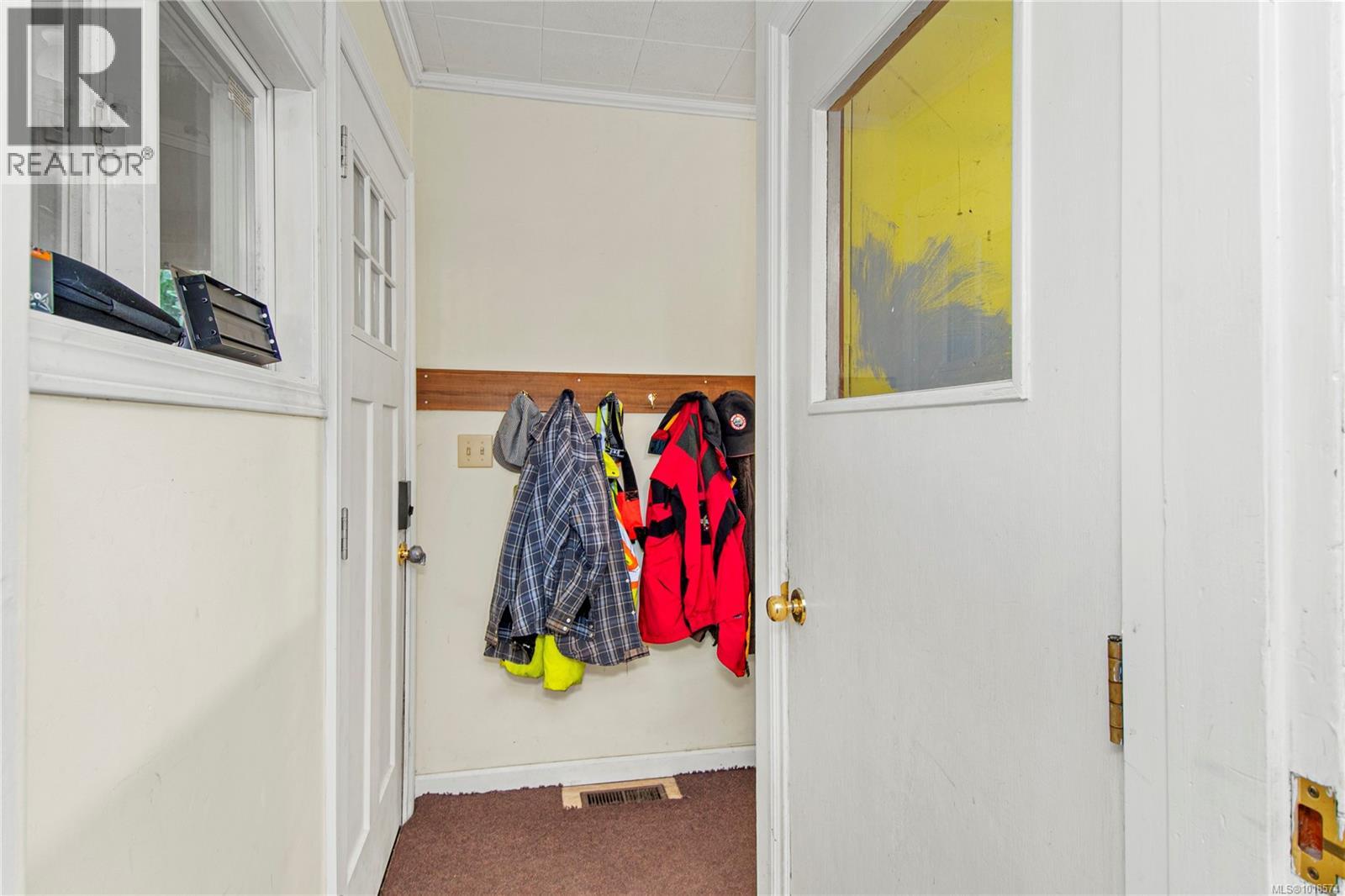 2702 Derwent Ave, Cumberland, British Columbia  V0R 1S0 - Photo 21 - 1018574