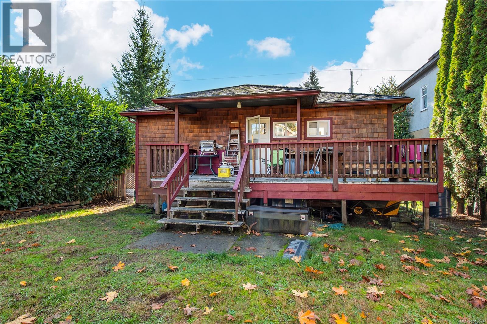 2702 Derwent Ave, Cumberland, British Columbia  V0R 1S0 - Photo 28 - 1018574