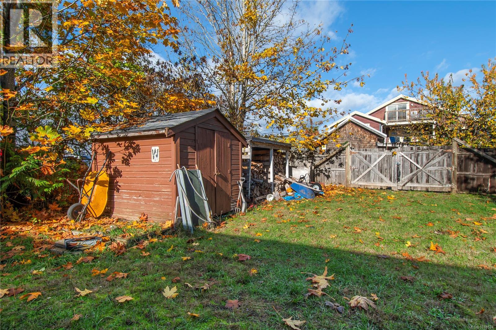 2702 Derwent Ave, Cumberland, British Columbia  V0R 1S0 - Photo 30 - 1018574