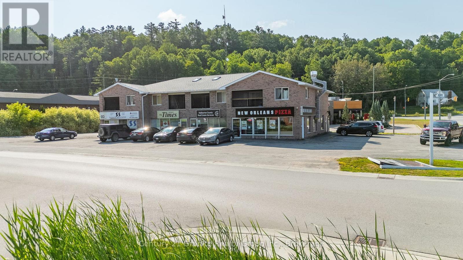 3 - 2 Iga Road, Minden Hills (Lutterworth), Ontario  K0M 2K0 - Photo 2 - X12491546