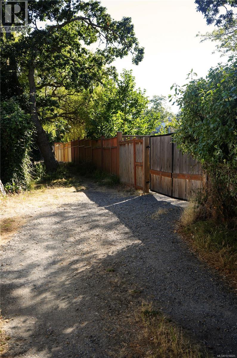 1959 Hampshire Rd, Oak Bay, British Columbia  V8R 5T9 - Photo 51 - 1018605