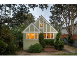 1959 Hampshire Rd North Oak Bay