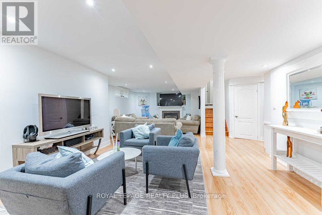 20 Navy Crescent, Brampton, Ontario  L7A 1P3 - Photo 45 - W12491028