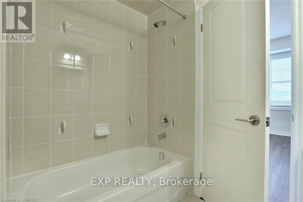 306 - 2339 Sawgrass Drive, Oakville, Ontario  L6H 7H9 - Photo 11 - W12491060
