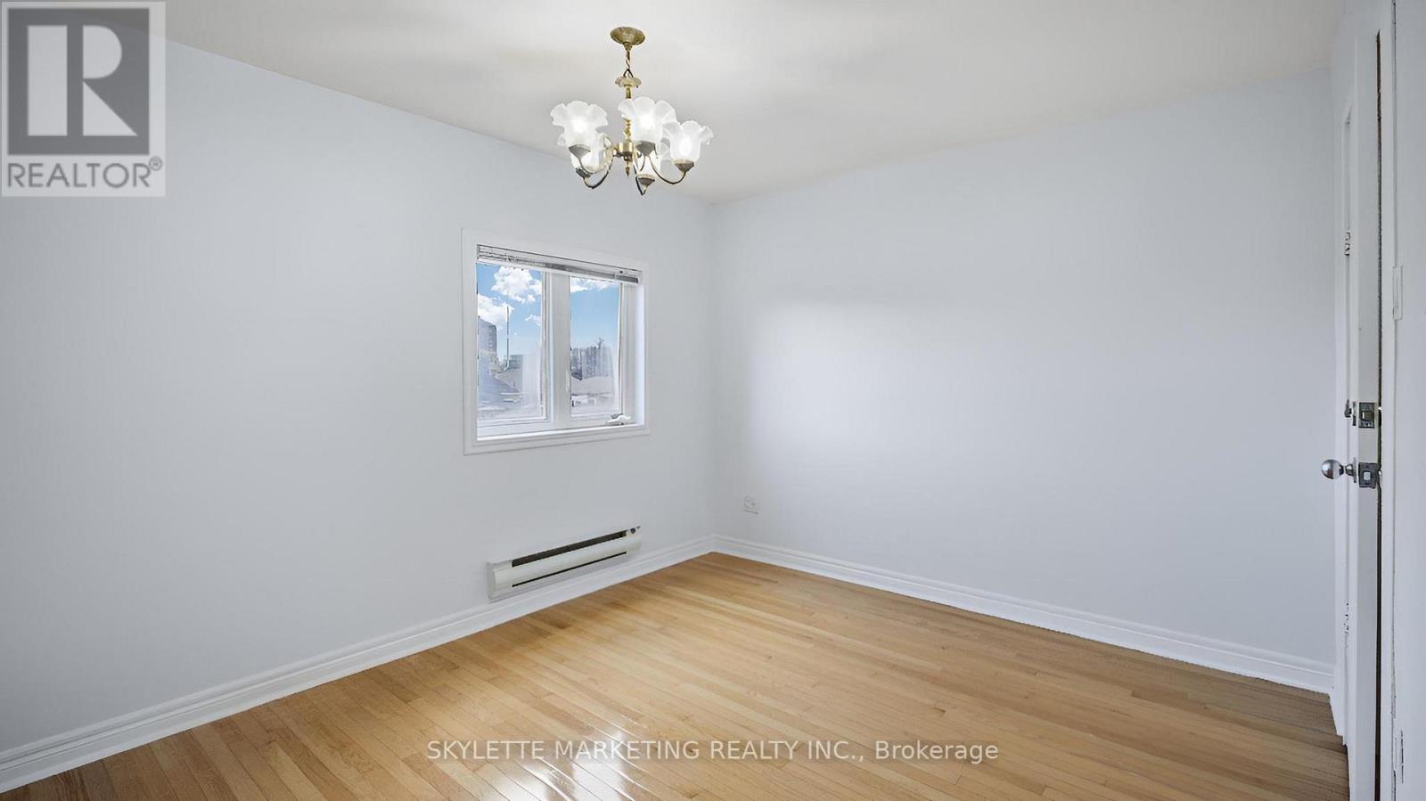 19 Miranda Avenue, Toronto, Ontario  M6E 4G1 - Photo 24 - W12491170