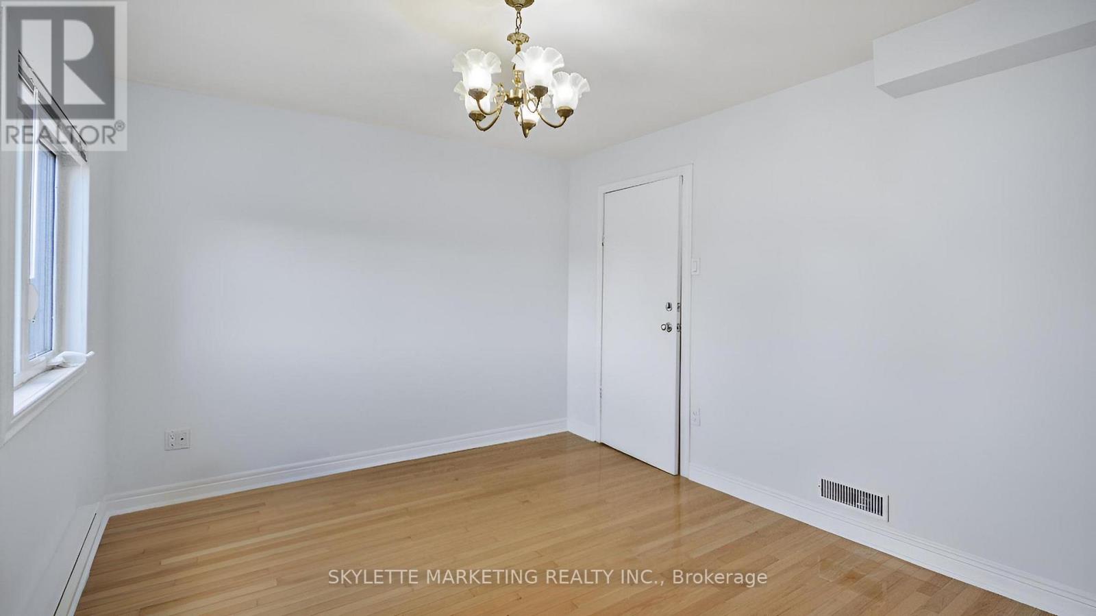 19 Miranda Avenue, Toronto, Ontario  M6E 4G1 - Photo 25 - W12491170