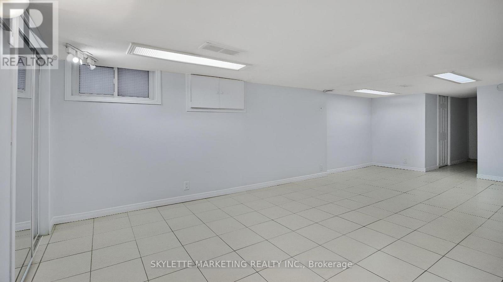 19 Miranda Avenue, Toronto, Ontario  M6E 4G1 - Photo 29 - W12491170