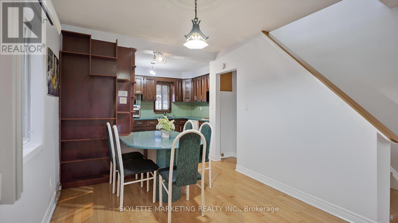 19 Miranda Avenue, Toronto, Ontario  M6E 4G1 - Photo 8 - W12491170