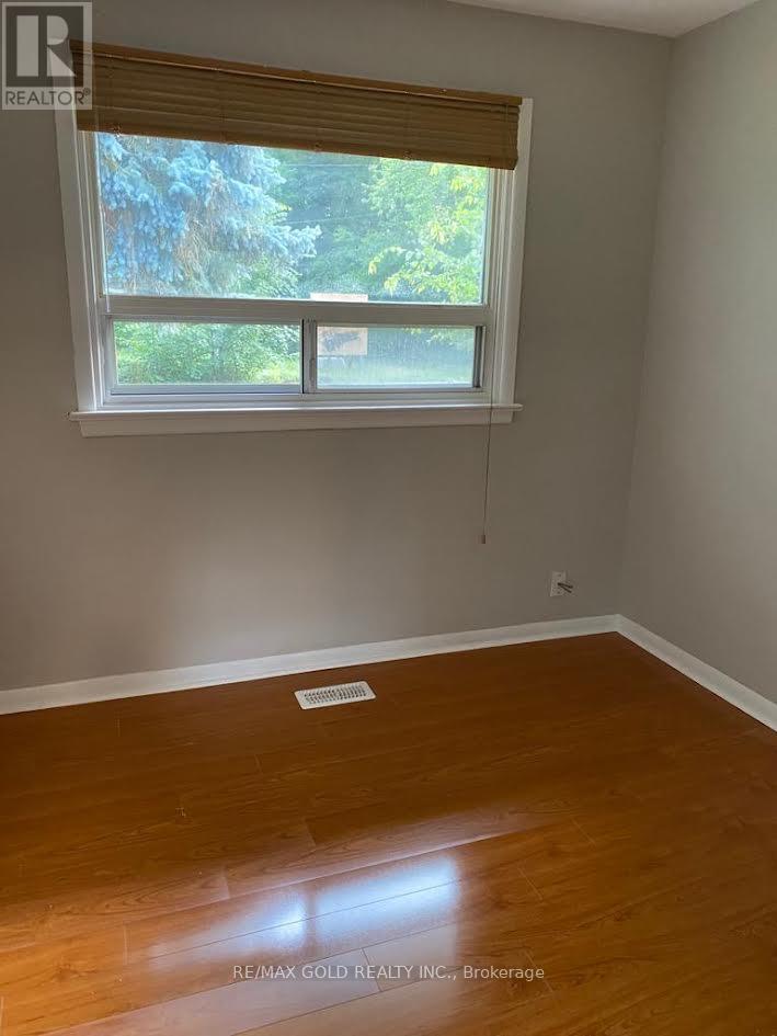 1033 Sixth Line, Oakville, Ontario  L6H 1W6 - Photo 13 - W12491178