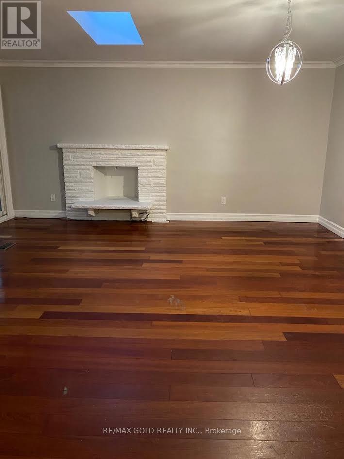 1033 Sixth Line, Oakville, Ontario  L6H 1W6 - Photo 8 - W12491178