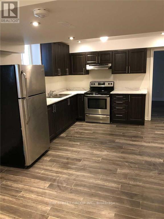 Lower - 110 Turquoise Crescent, Brampton, Ontario  L6P 2R3 - Photo 3 - W12491202