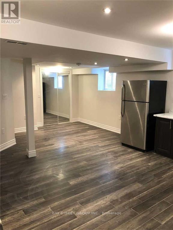 Lower - 110 Turquoise Crescent, Brampton, Ontario  L6P 2R3 - Photo 4 - W12491202