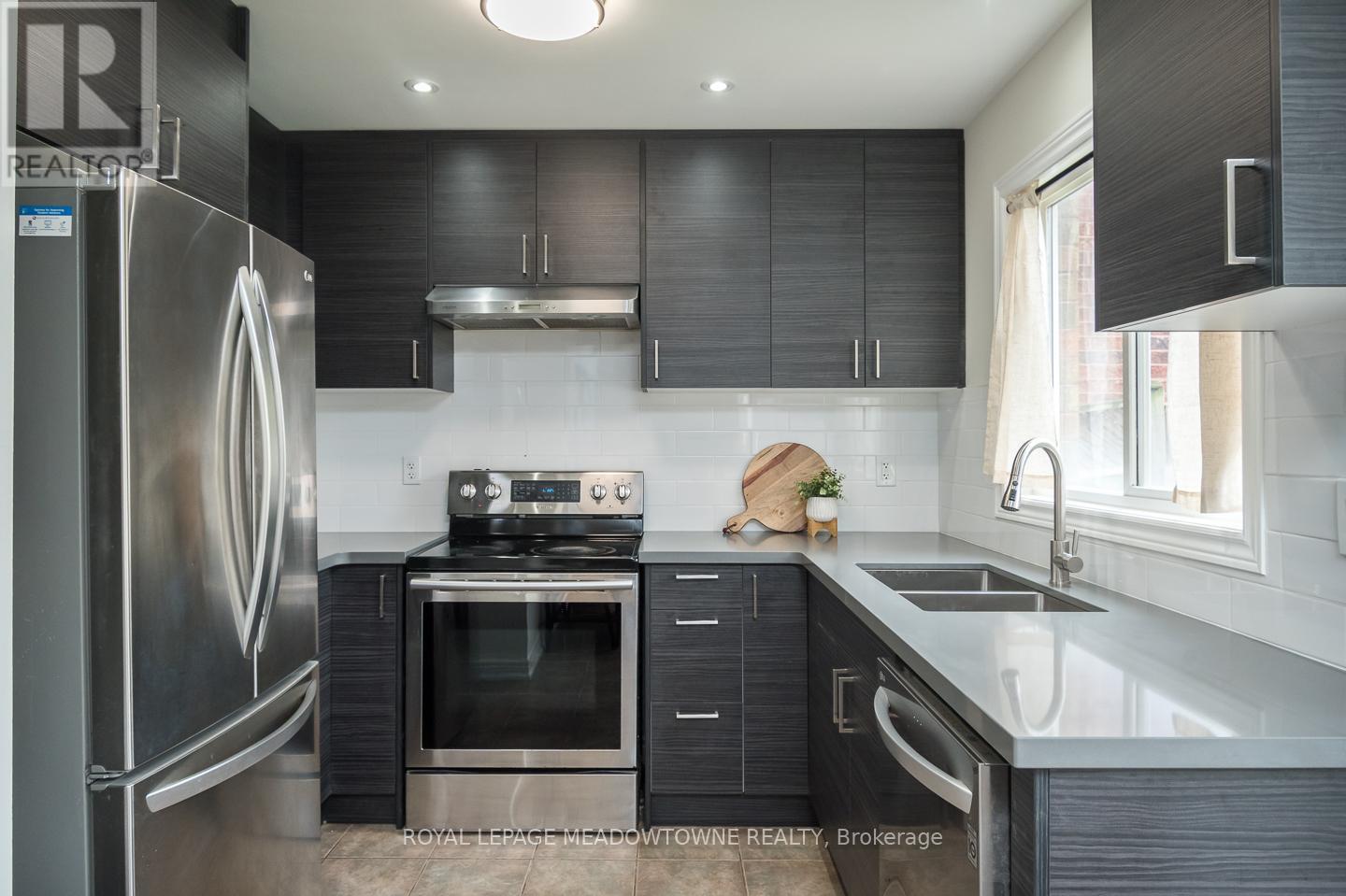 1311 Weller Crossing, Milton, Ontario  L9T 6K4 - Photo 12 - W12491206