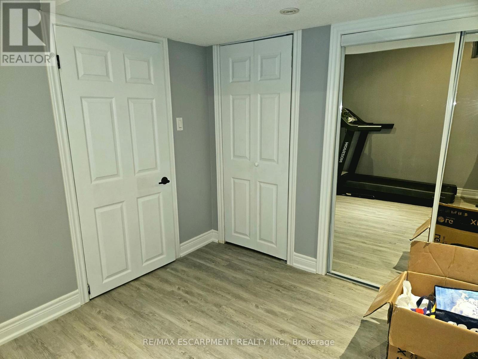 3881 Brinwood (Basement) Gate, Mississauga, Ontario  L5M 7H3 - Photo 2 - W12491242