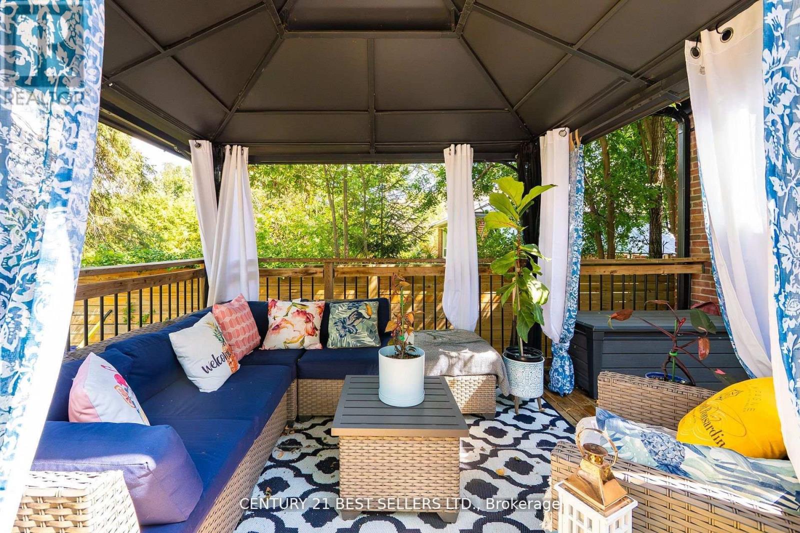 28 Wingrove Hill, Toronto, Ontario  M9B 2C6 - Photo 32 - W12491272