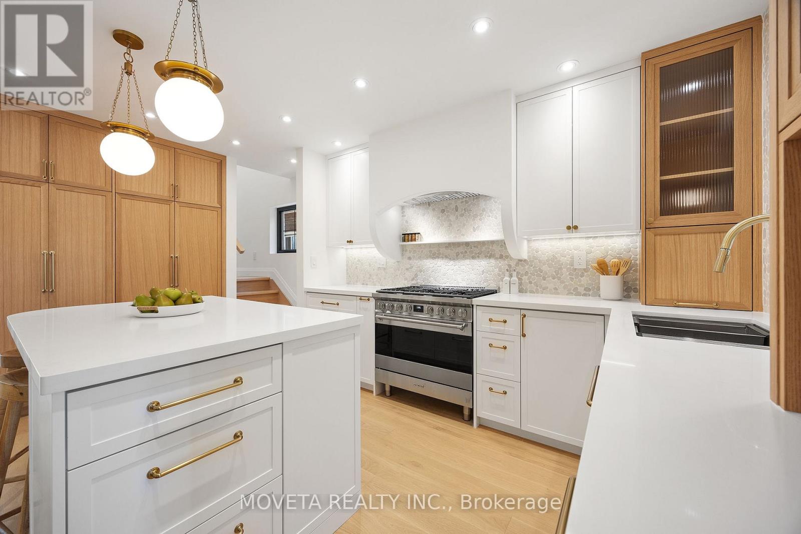 4 Mahoney Avenue, Toronto, Ontario  M6M 2H4 - Photo 19 - W12491284