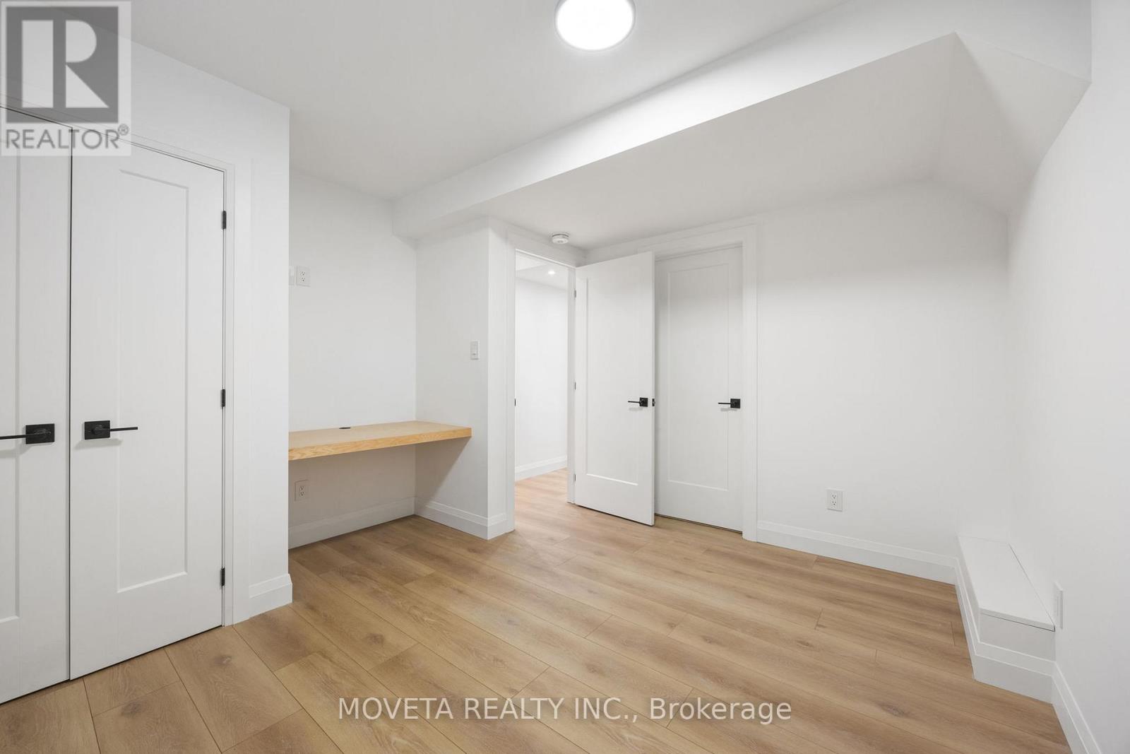 4 Mahoney Avenue, Toronto, Ontario  M6M 2H4 - Photo 39 - W12491284