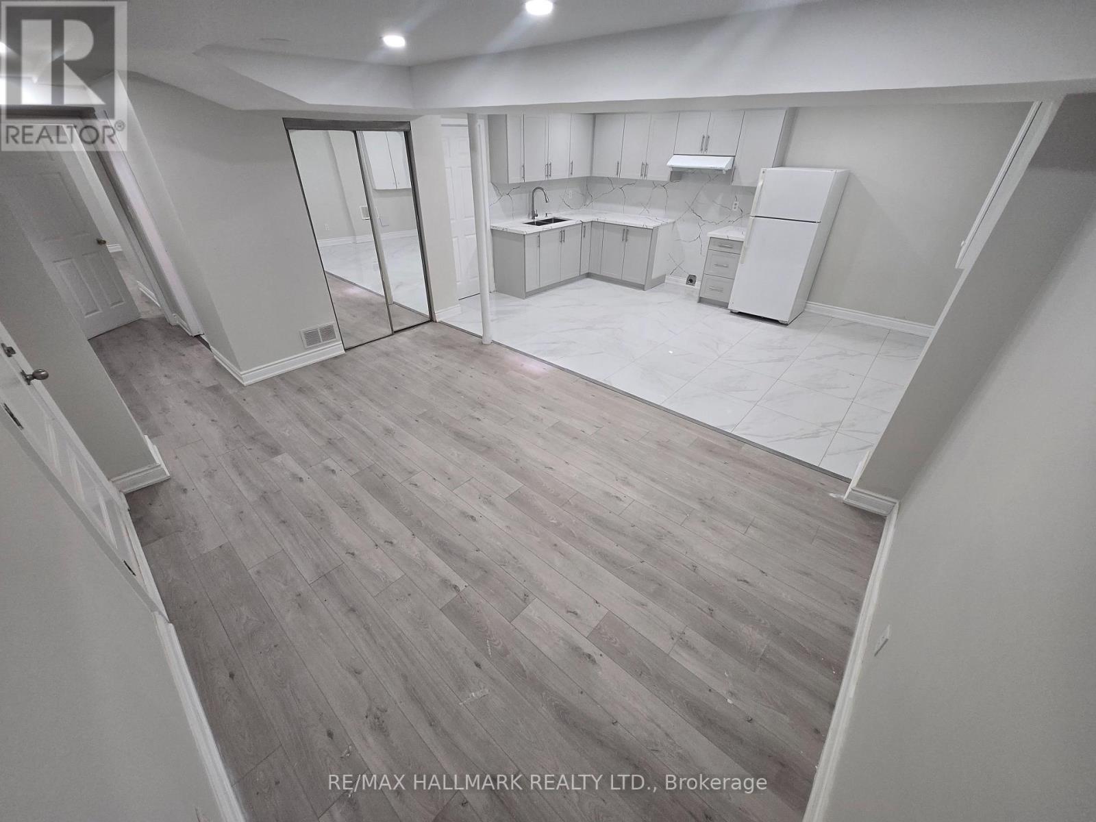 60 Nuffield Street, Brampton, Ontario  L6S 5Z1 - Photo 10 - W12491302