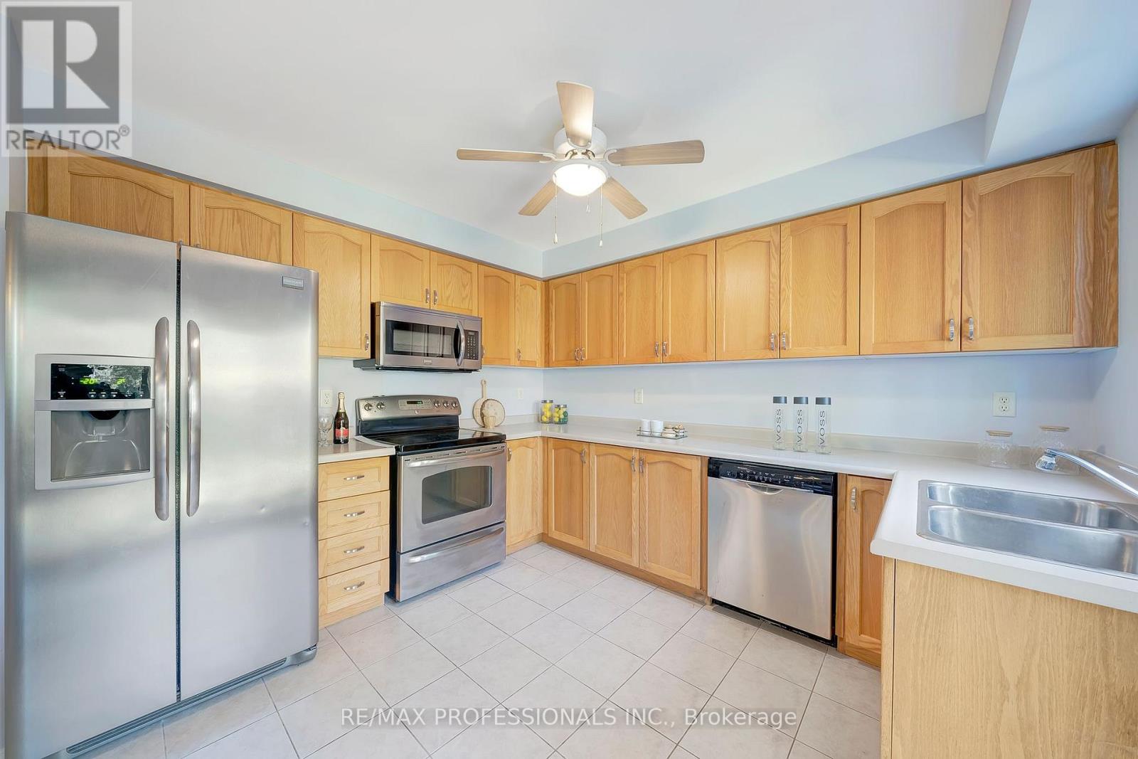 2159 Blue  Ridge Lane, Oakville, Ontario  L6M 3W7 - Photo 10 - W12491324