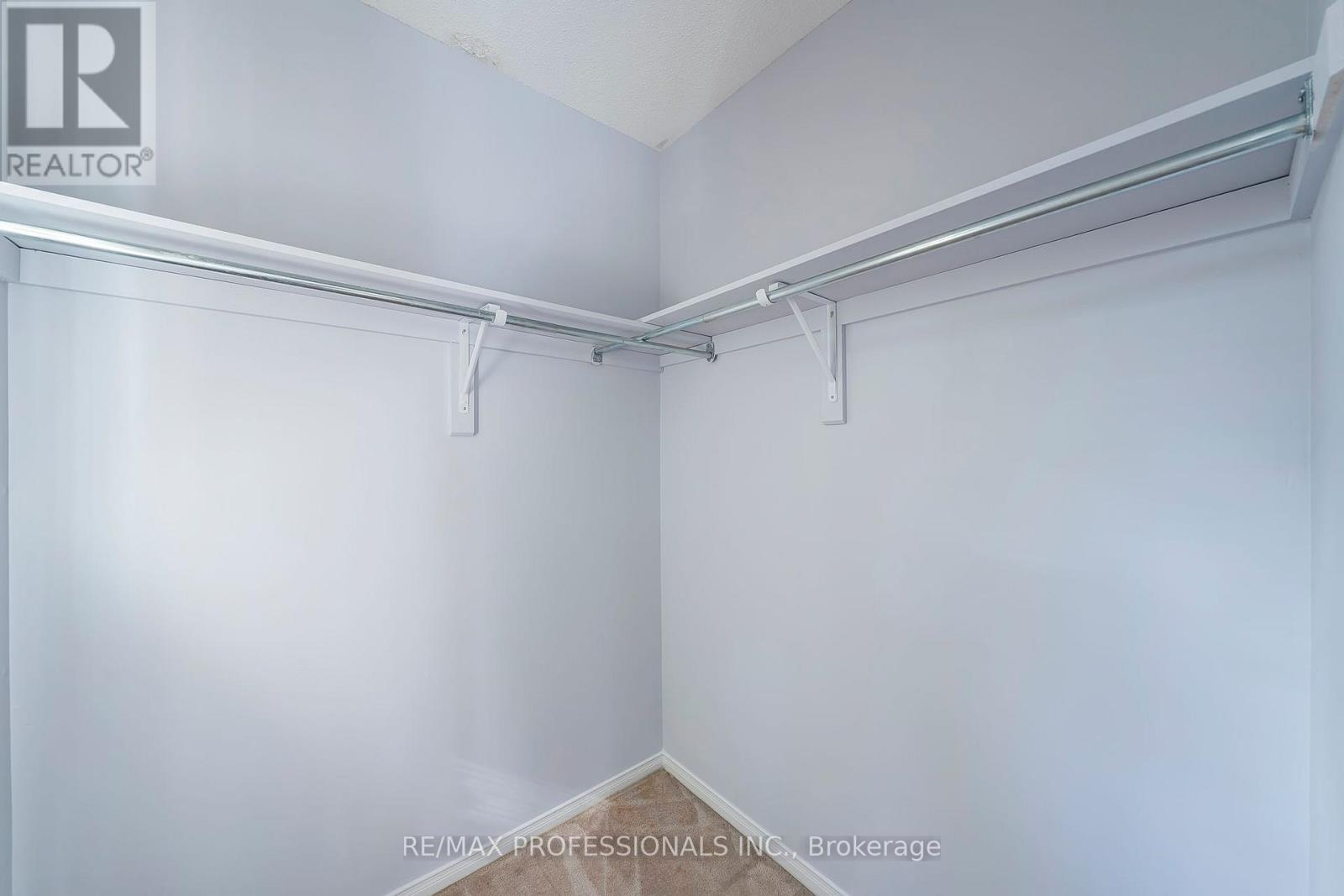 2159 Blue  Ridge Lane, Oakville, Ontario  L6M 3W7 - Photo 13 - W12491324