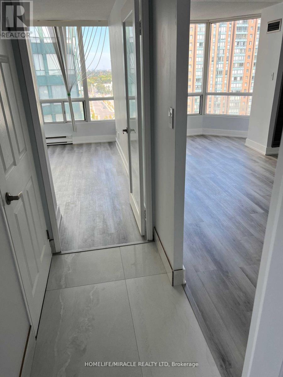 1412 - 155 Hillcrest Avenue, Mississauga, Ontario  L5B 3Z2 - Photo 12 - W12491328