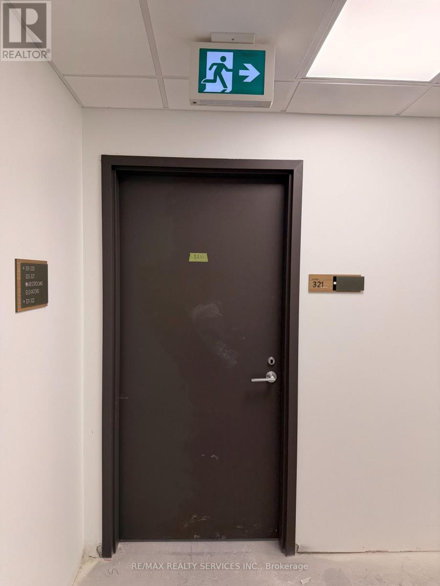 321 - 600 Dixon Road, Toronto, Ontario  M9W 1J1 - Photo 5 - W12491364