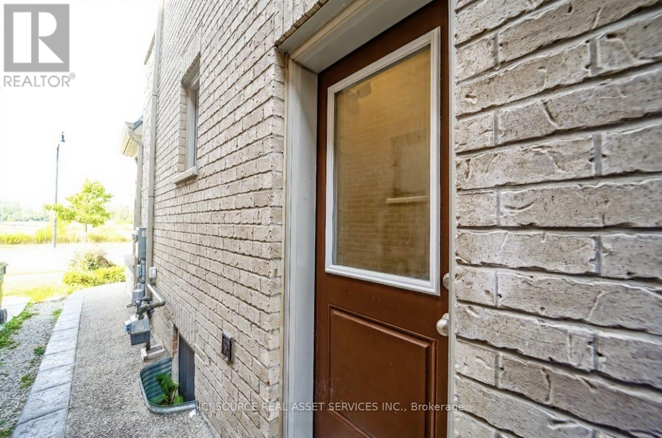 Basement - 195 Lionhead Golf Club Road, Brampton, Ontario  L6Y 6C1 - Photo 2 - W12491370