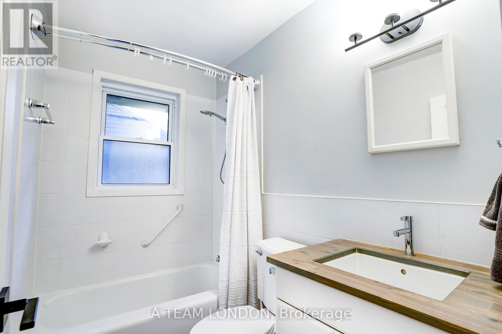 106 Thornton Avenue, London East, Ontario  N5Y 2Y5 - Photo 22 - X12489618