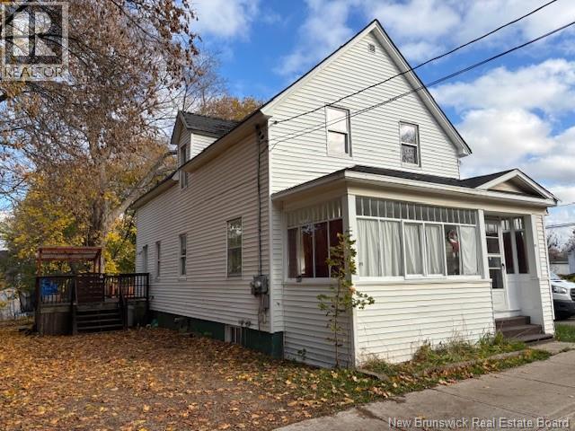 85-87 Peter Street, Sussex, New Brunswick  E4E 2J4 - Photo 1 - NB129411
