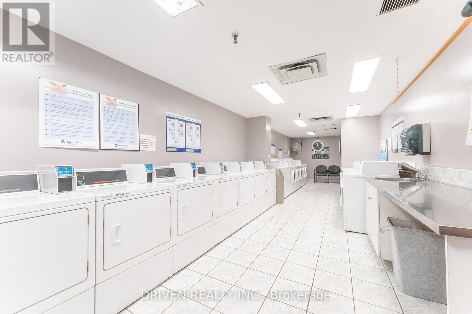 404 - 158 A Mcarthur Avenue, Ottawa, Ontario  K1L 7E7 - Photo 23 - X12411707