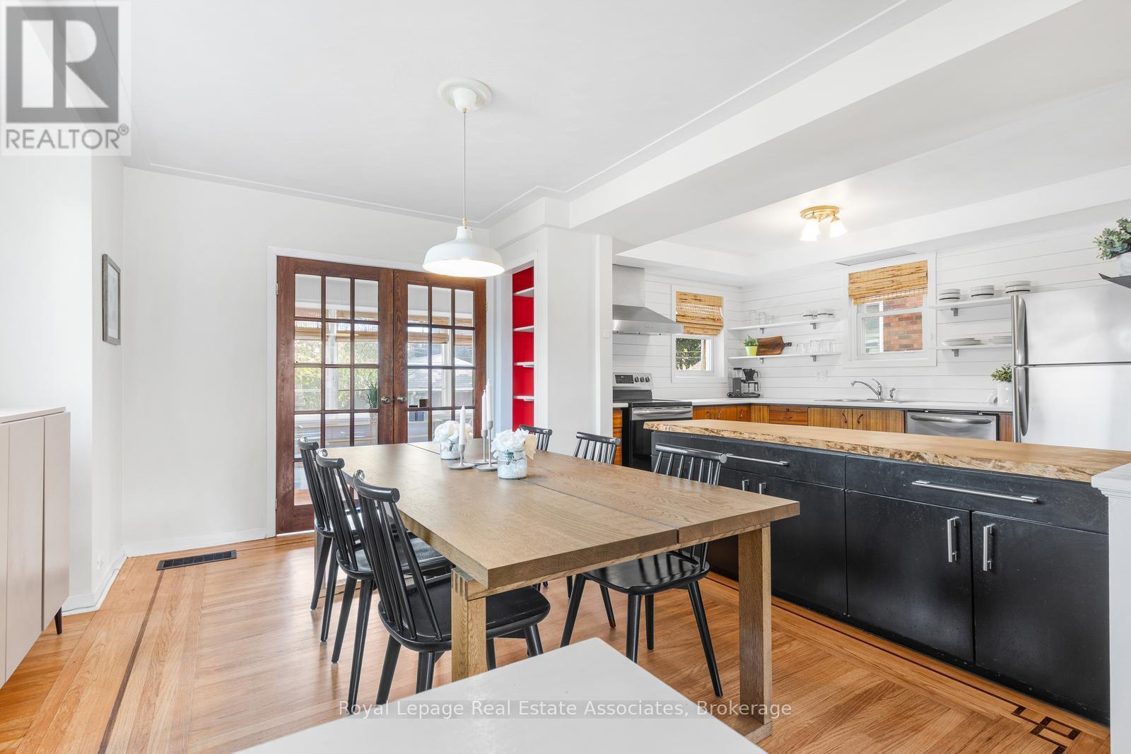 263 Houghton Avenue S, Hamilton, Ontario  L8K 2N4 - Photo 12 - X12491038