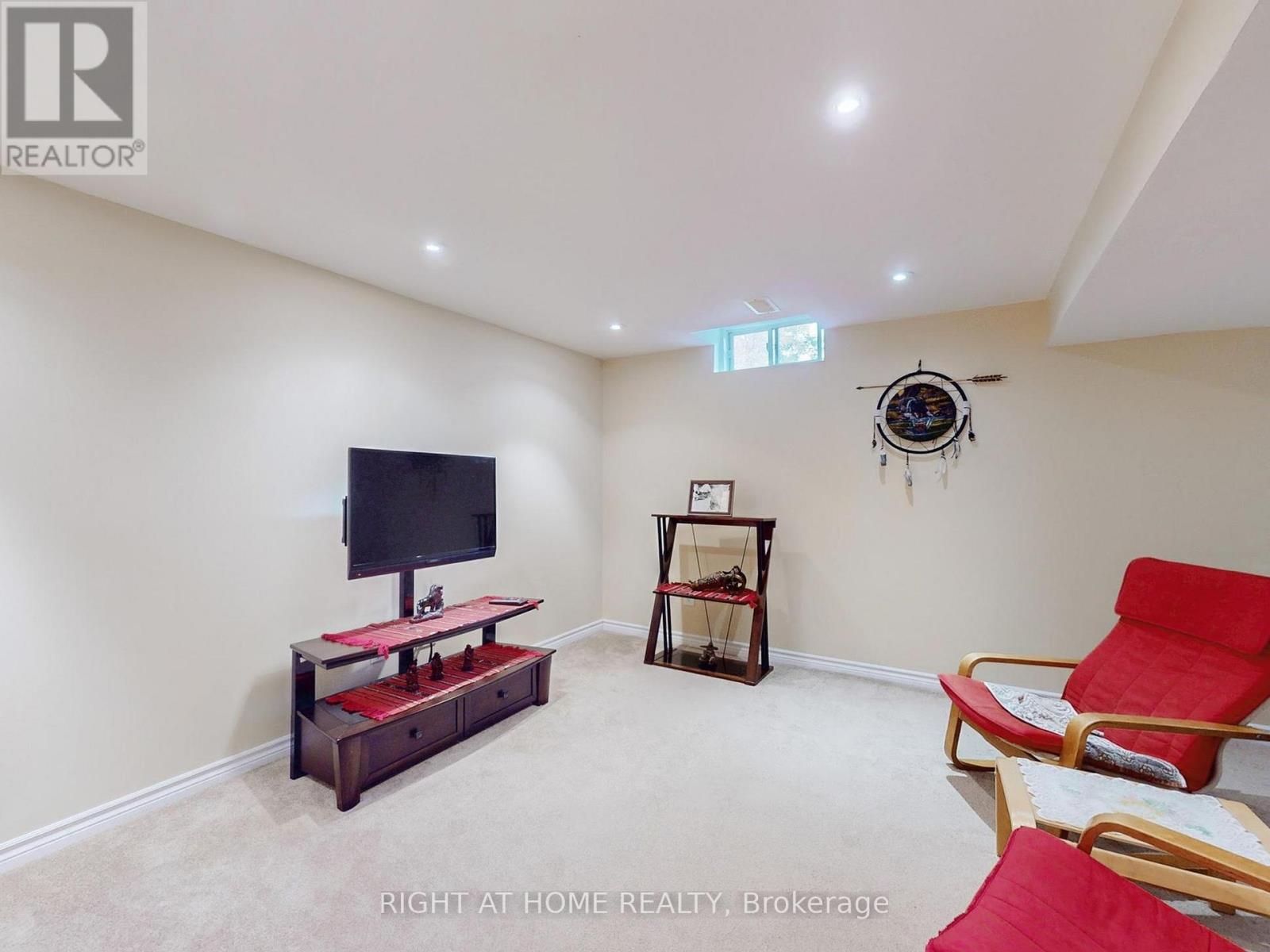 124 Peachwood Crescent, Hamilton, Ontario  L8E 5Z8 - Photo 35 - X12491054