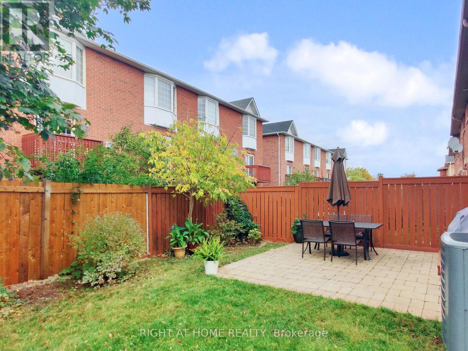 124 Peachwood Crescent, Hamilton, Ontario  L8E 5Z8 - Photo 40 - X12491054