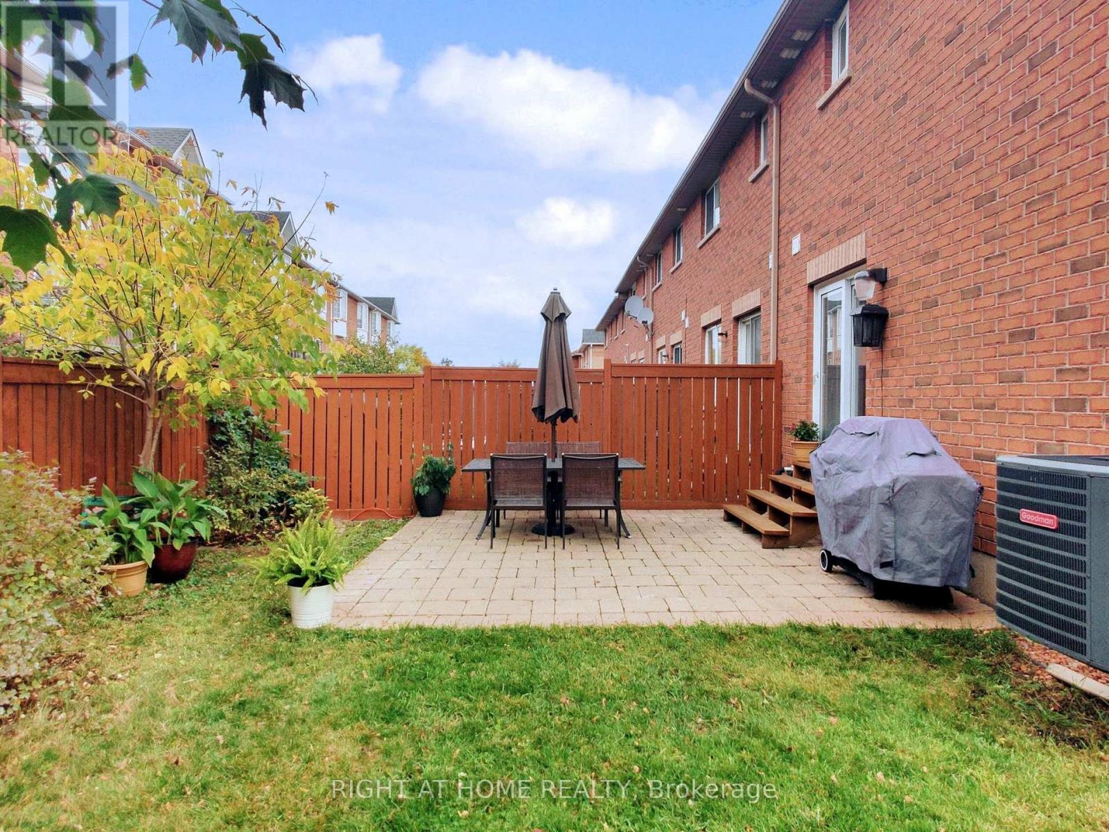 124 Peachwood Crescent, Hamilton, Ontario  L8E 5Z8 - Photo 41 - X12491054