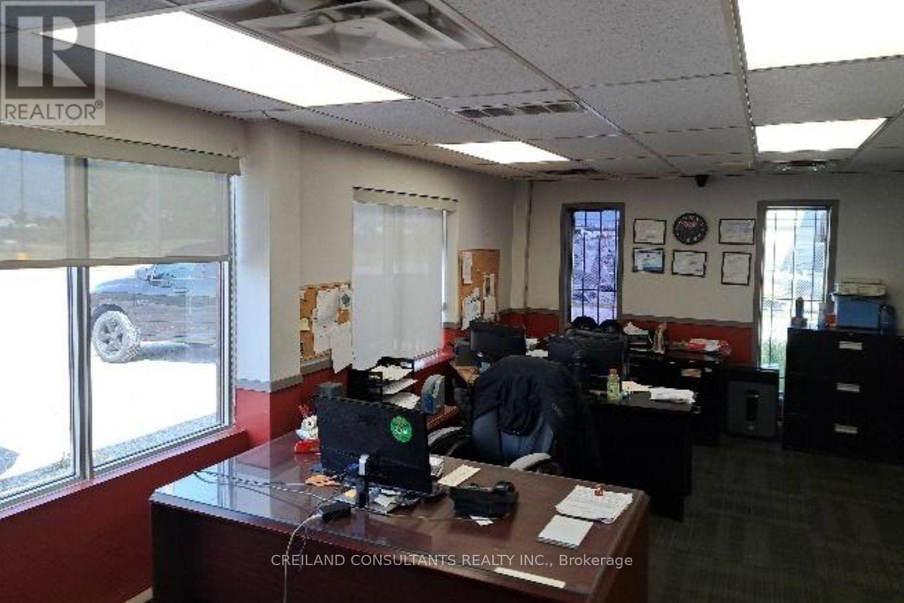 175 Bothwell Street, Chatham-Kent, Ontario  N7M 5J5 - Photo 12 - X12491064