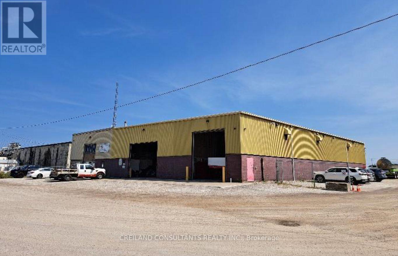 175 Bothwell Street, Chatham-Kent, Ontario  N7M 5J5 - Photo 2 - X12491064