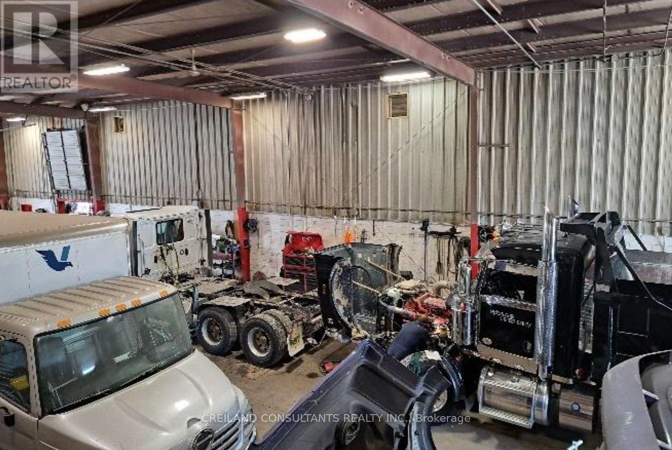 175 Bothwell Street, Chatham-Kent, Ontario  N7M 5J5 - Photo 7 - X12491064