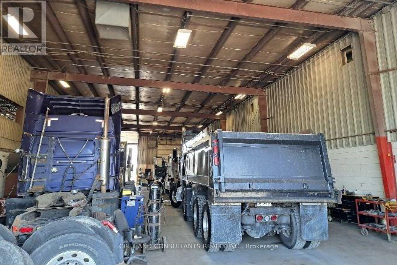 175 Bothwell Street, Chatham-Kent, Ontario  N7M 5J5 - Photo 9 - X12491064