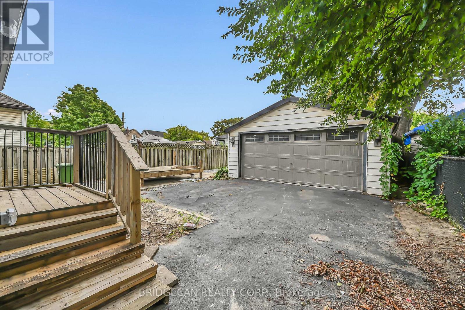 220 Grenffel Street, Hamilton, Ontario  L8H 3J7 - Photo 38 - X12491108