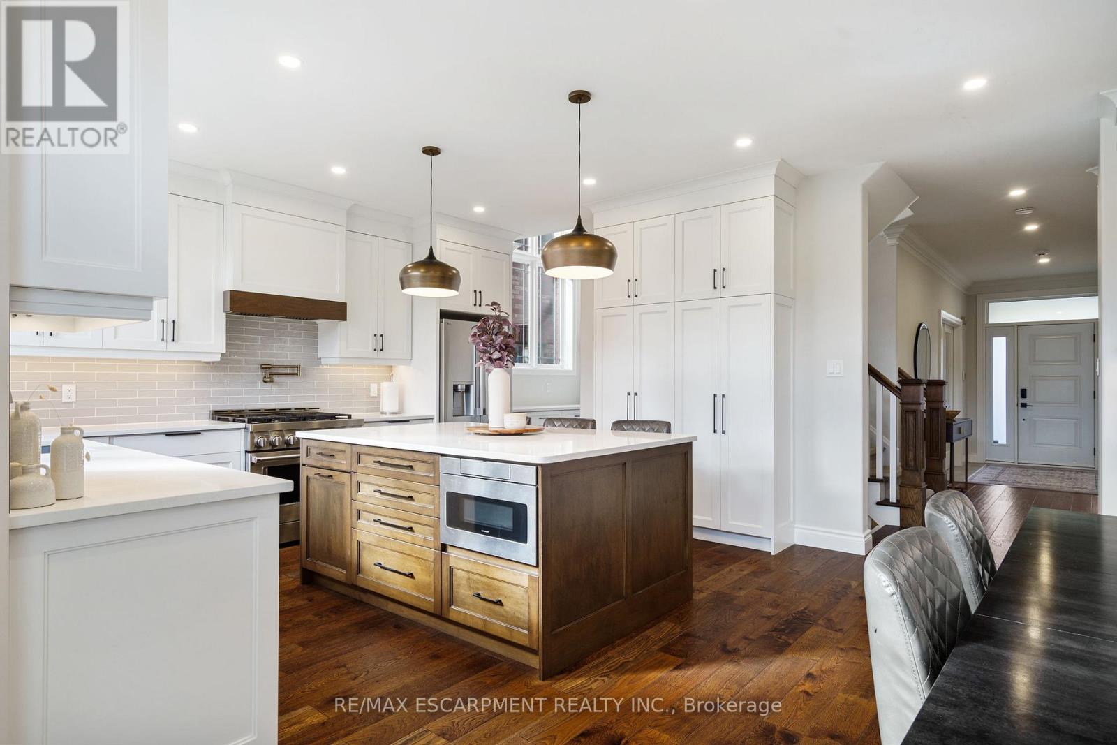 47 Stowbridge Crescent, Hamilton, Ontario  L9G 5E1 - Photo 12 - X12491138