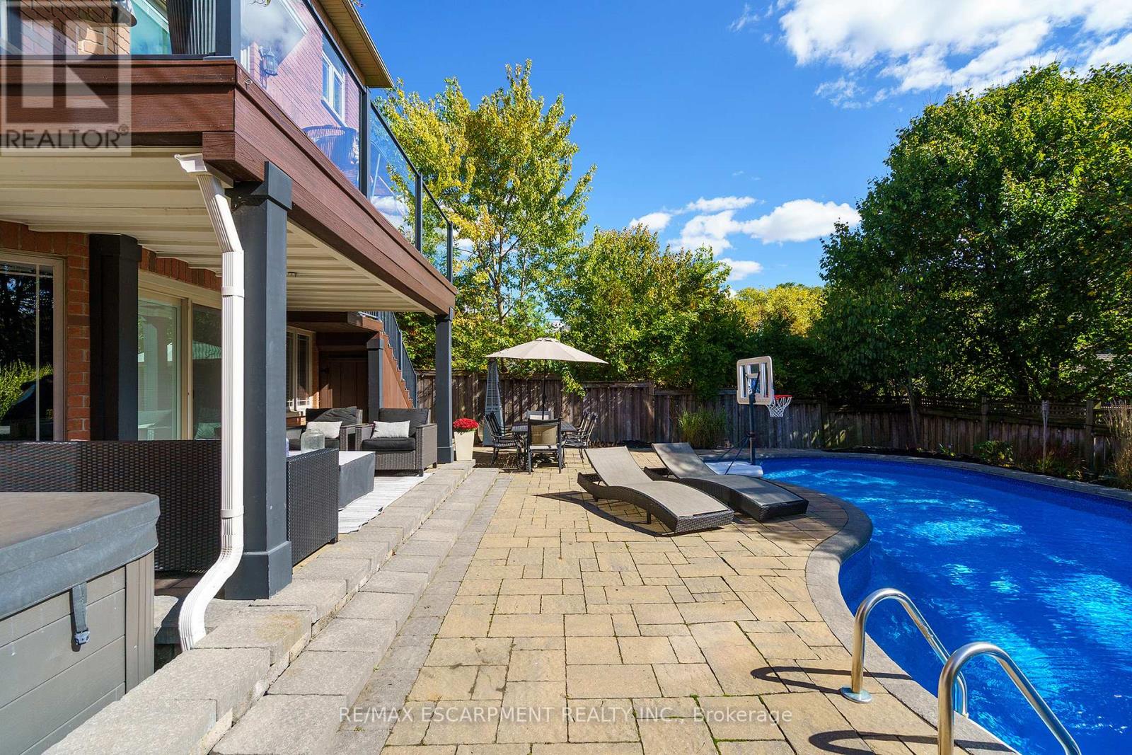 47 Stowbridge Crescent, Hamilton, Ontario  L9G 5E1 - Photo 46 - X12491138