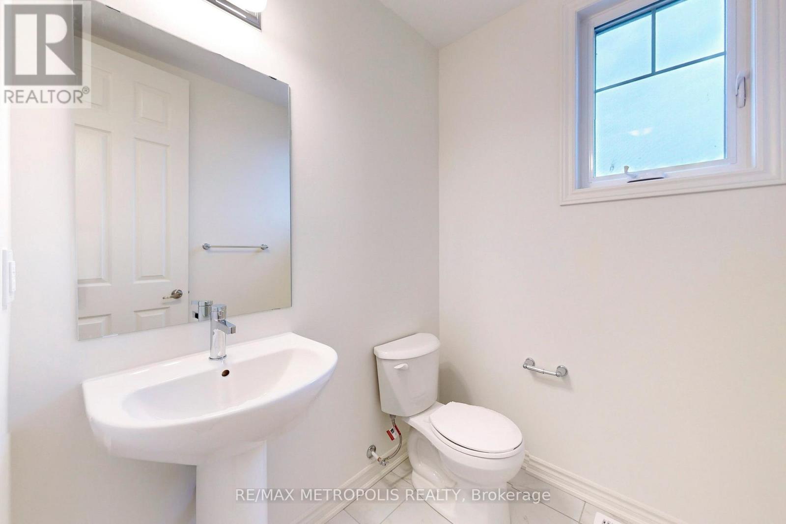 107 Rea Drive, Centre Wellington, Ontario  N1M 2W3 - Photo 23 - X12491140