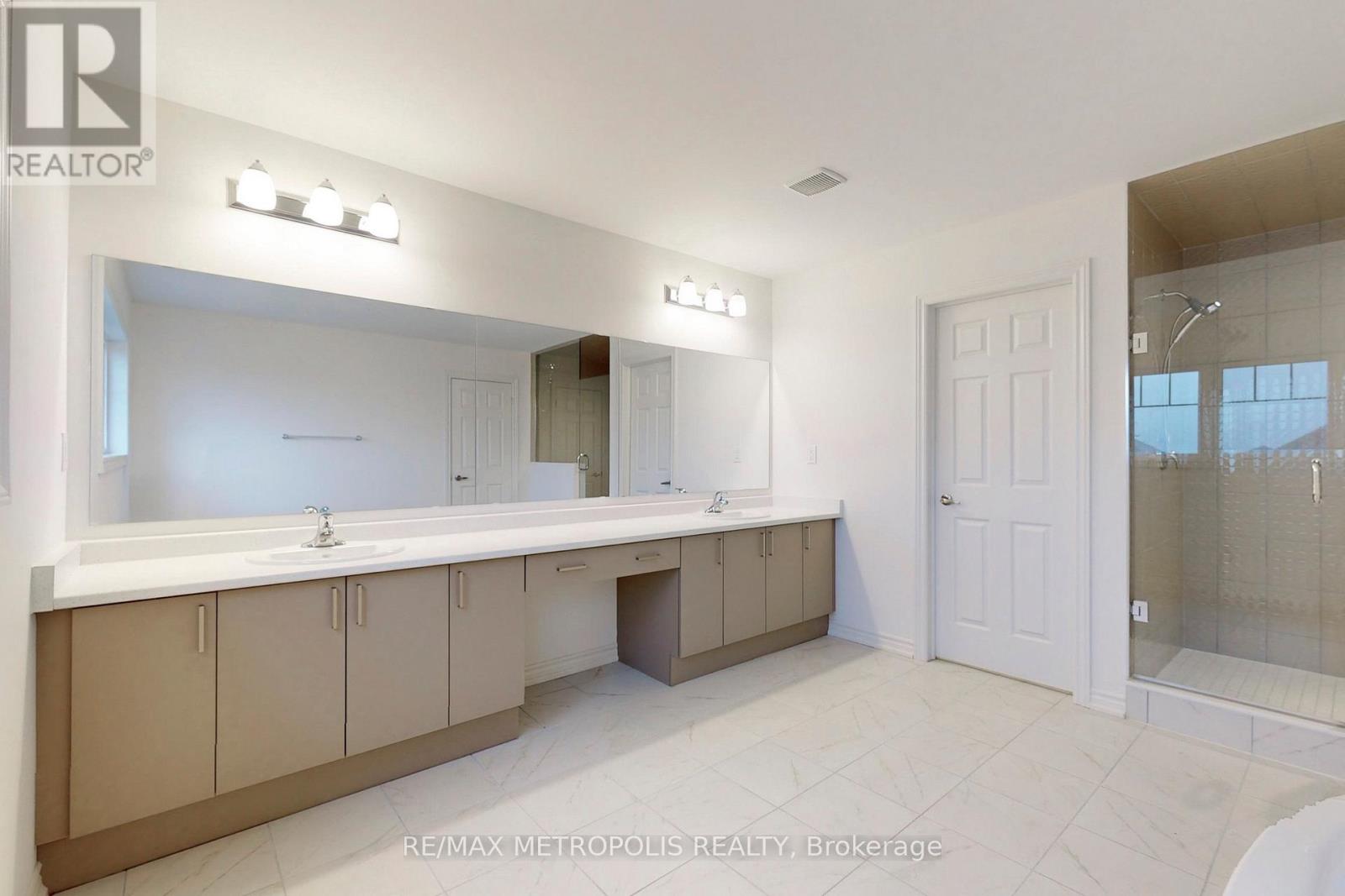 107 Rea Drive, Centre Wellington, Ontario  N1M 2W3 - Photo 28 - X12491140